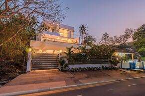 Lux 4bhk w Elevated Pool 3km to Beach Lazy Duck