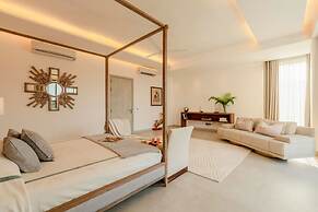 Lux 4bhk w Elevated Pool 3km to Beach Lazy Duck