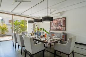 Lux 4bhk w Elevated Pool 3km to Beach Lazy Duck