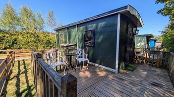 Glan yr Afon Tri - Relax, Recuperate, Enjoy