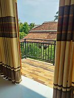 Randi Guest House