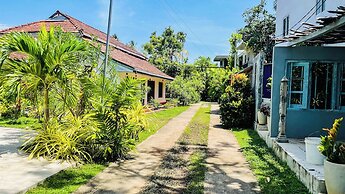 Randi Guest House