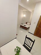 Randi Guest House