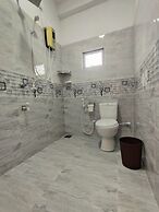 Randi Guest House