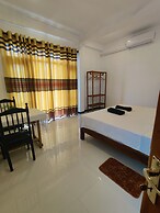 Randi Guest House