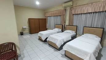 Adia Convention Center Hotel