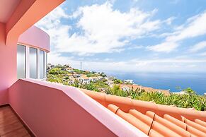Amendoeira Residence by Homie