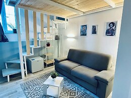Nautilus B & B