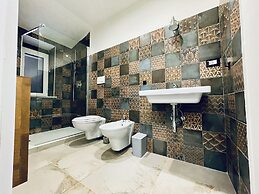 Nautilus B & B