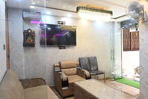 Divya Paying Guest House