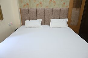 Divya Paying Guest House