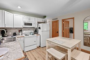 Mosinee Woodland Escape - Lower Suite