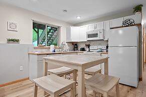 Mosinee Woodland Escape - Lower Suite
