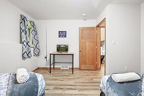 Mosinee Woodland Escape - Lower Suite