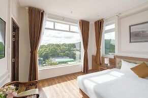 PINE VIEW HOTEL DALAT