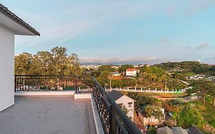 PINE VIEW HOTEL DALAT