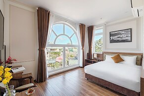 PINE VIEW HOTEL DALAT