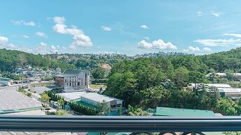 PINE VIEW HOTEL DALAT
