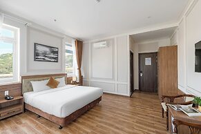 PINE VIEW HOTEL DALAT