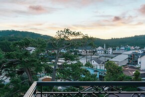 PINE VIEW HOTEL DALAT