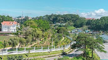 PINE VIEW HOTEL DALAT