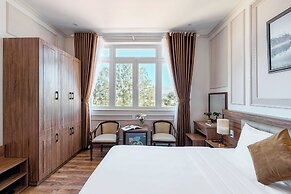 PINE VIEW HOTEL DALAT