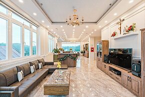 PINE VIEW HOTEL DALAT