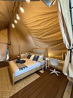 Floating Home in Reef Resort Unit 13