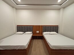 OnlyStay Surbhi Dham