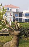 Crow Euro Inn Hotel and Resort