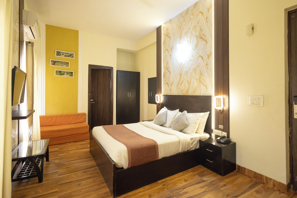 Nandan Retreat