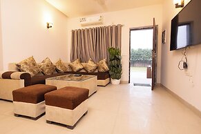 Nandan Retreat