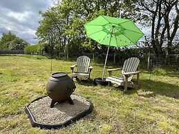 The Paddock Glamping - Clover 2