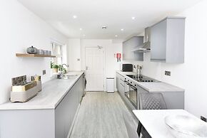 Ocho Homes by Eight Continents