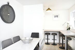 Ocho Homes by Eight Continents