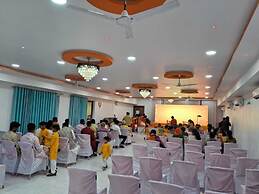 Hotel Aaditya Inn Tathawade
