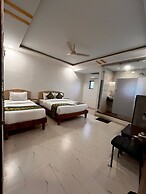 Hotel Aaditya Inn Tathawade