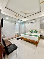 Hotel Aaditya Inn Tathawade