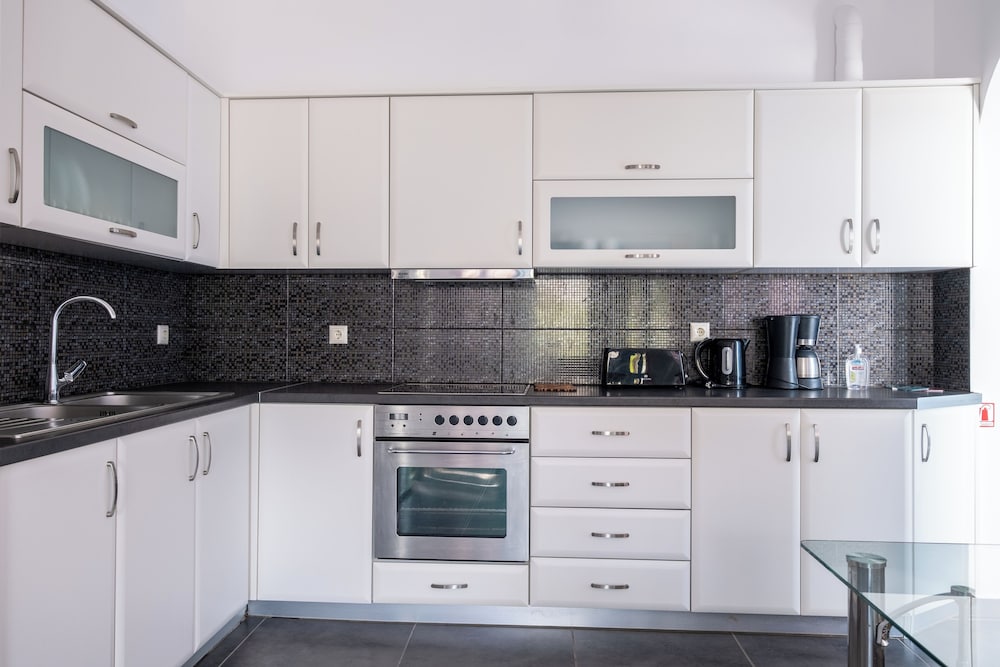 ADELPHI APARTMENTS