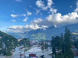 SaPa Wings Hotel