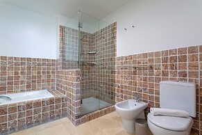 Exclusive 2BD Apartment Heated Pool Flamingos Golf