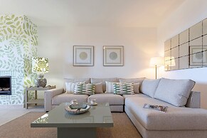 Exclusive 2BD Apartment Heated Pool Flamingos Golf