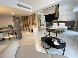 Grand Whiz Hotel Praxis Surabaya