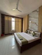 Hotel Saina Stay Inn