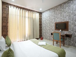 Hotel Saina Stay Inn