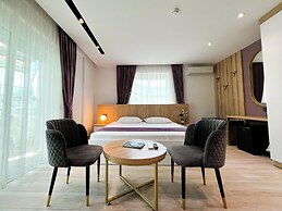 Jata Hotel