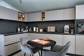 Glyfada Luxury Design Penthouse With Prive Terrace
