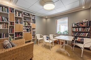 Jaffa Beachfront Studio by Sea N' Rent