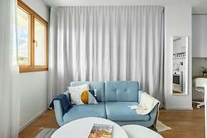 Jaffa Beachfront Studio by Sea N' Rent