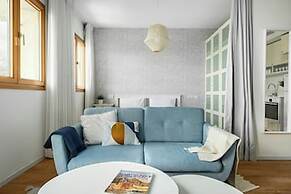 Jaffa Beachfront Studio by Sea N' Rent